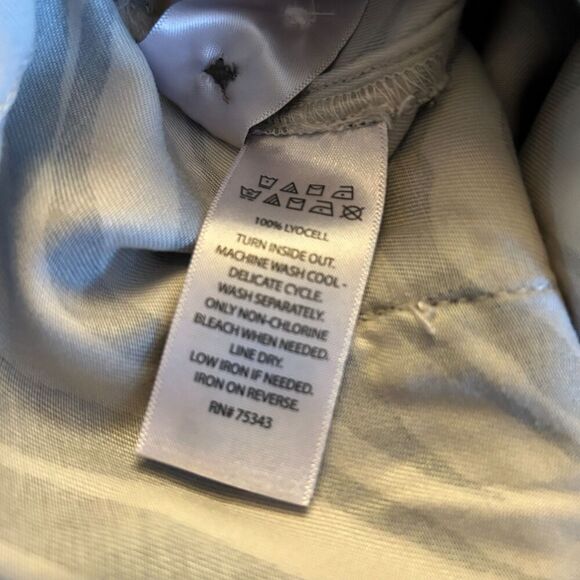 Cynthia Rowley Zebra Print Shorts - Size 6 - Picture 5 of 9